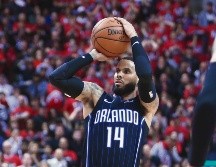 Fue el hombre clave en la victoria del Magic en la casa de los Raptors. AFP