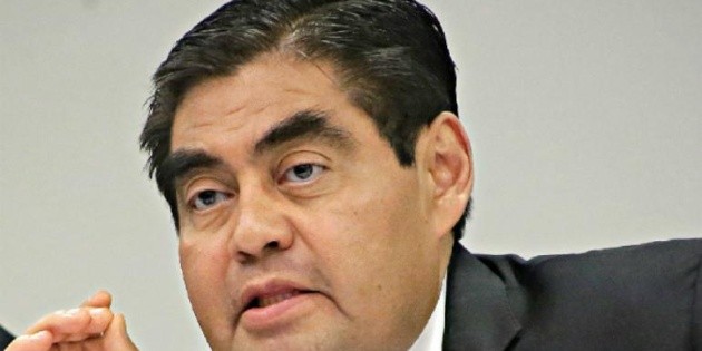 Ratifican registro de Barbosa como candidato a gobernador de Puebla