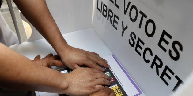 No pasar por alto fraudes electorales, pide L&oacute;pez Obrador a fiscal