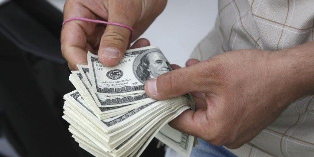 D&oacute;lar revierte p&eacute;rdidas, abre en 19.17 a la venta en bancos capitalinos