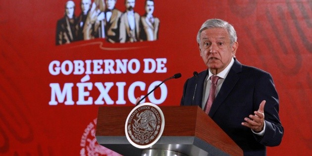L&oacute;pez Obrador crear&aacute; el instituto "Chucho el Roto"