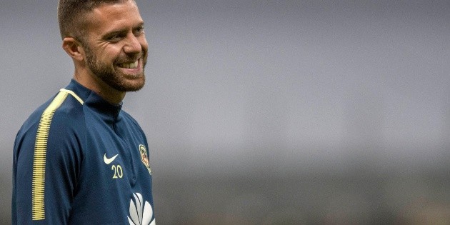 Miguel Herrera acepta que M&eacute;nez est&aacute; molesto por poca actividad