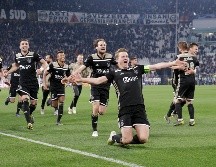 El Ajax se meten a semifinales de la Champions con goles de Donny Van de Beek (34) y Matthijs De Ligt (67). AP / L. Bruno