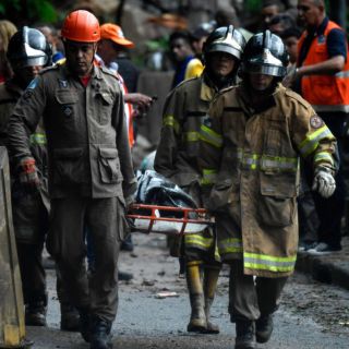 Aumenta a 16 el número de muertos por derrumbe en Brasil