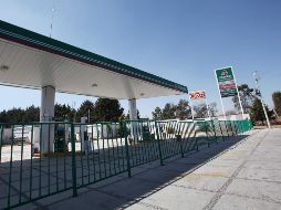 La gasolinera ubicada en el municipio mexiquense de Chapultepec fue clausurada tras una investigación por supuestamente vender gasolina de dudosa procedencia. SUN/J. Alvarado