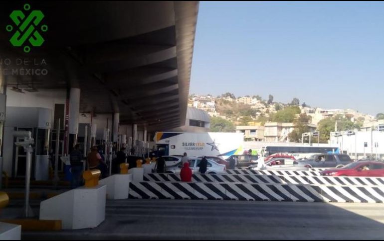 Autoridades piden a los automovilistas transitar por otras vialidades para evitar el caos. TWITTER / @OVIALCDMX