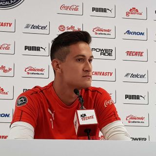 Gudiño, sin miedo a pelear la titularidad en Chivas