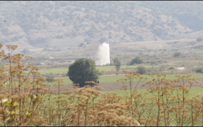 El chorro de gasolina alcanzó alrededor de 20 metros de altura. EL INFORMADOR/ARCHIVO
