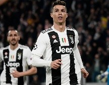 El conjunto bianconneri, de la mano de Cristiano Ronaldo, buscará conronarse ante la Fiorentina. AFP / ARCHIVO