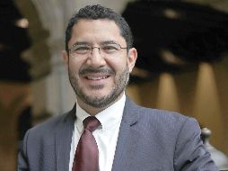 Batres indicó que decretos presidenciales para asignar recursos públicos a instituciones educativas nunca fueron impugnados. SUN / ARCHIVO