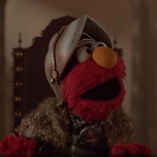 Elmo soluciona rivalidades en "Game of Thrones"