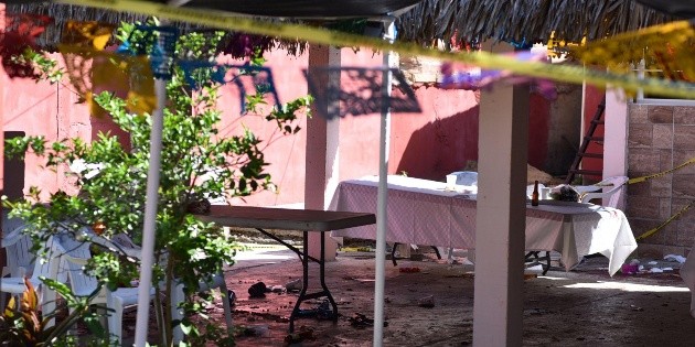 Suman 14 muertos tras ataque en una fiesta en Minatitl&aacute;n