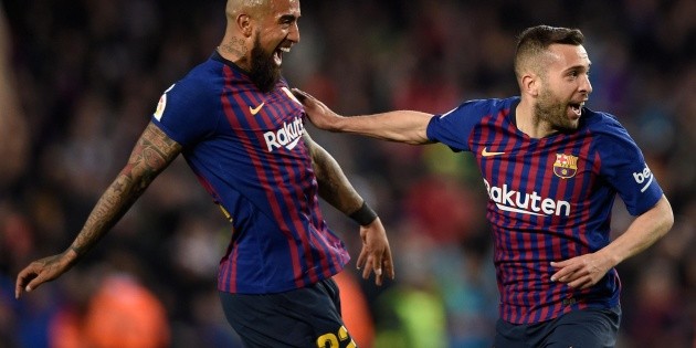 El Bar&ccedil;a vence a la Real Sociedad y se acerca al t&iacute;tulo