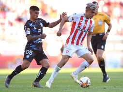 Necaxa y Pachuca se enfrascaron en una batalla notable, sin regalar nada, con intensidad y de ida y vuelta como protagonistas. MEXSPORT/I. Ortiz