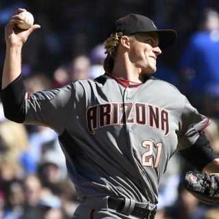 Zack Greinke lanza sólido y blanquea a los Cachorros