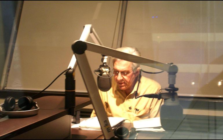 Alvargonzález forjó una carrera de 35 años que dejó huella en la radio, prensa y televisión. FACEBOOK/Mártirez del Hertzio