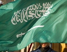 Una bandera de Arabia Saudita. El ministerio del Interior del país dijo que las ejecuciones se llevaron a cabo de acuerdo con la ley islámica. AP/ARCHIVO