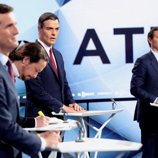 Conservadores y socialistas piden "voto útil" en España, a cinco días de legislativas