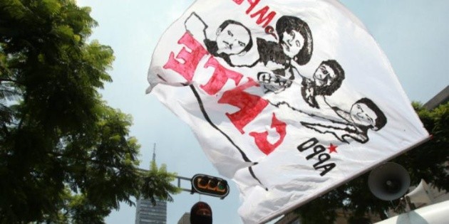 La CNTE amaga con no permitir ninguna acci&oacute;n contra la educaci&oacute;n p&uacute;blica