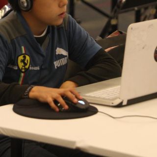 Niños deben evitar pantallas electrónicas y el sedentarismo: OMS