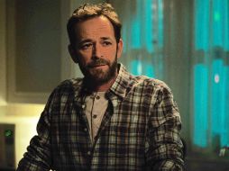 Luego del deceso de Perry, la cadena televisiva CW puso una pausa en las grabaciones de 