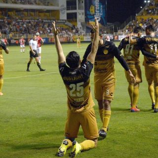 Dorados y Maradona toman importante ventaja en "semis" ante Mineros