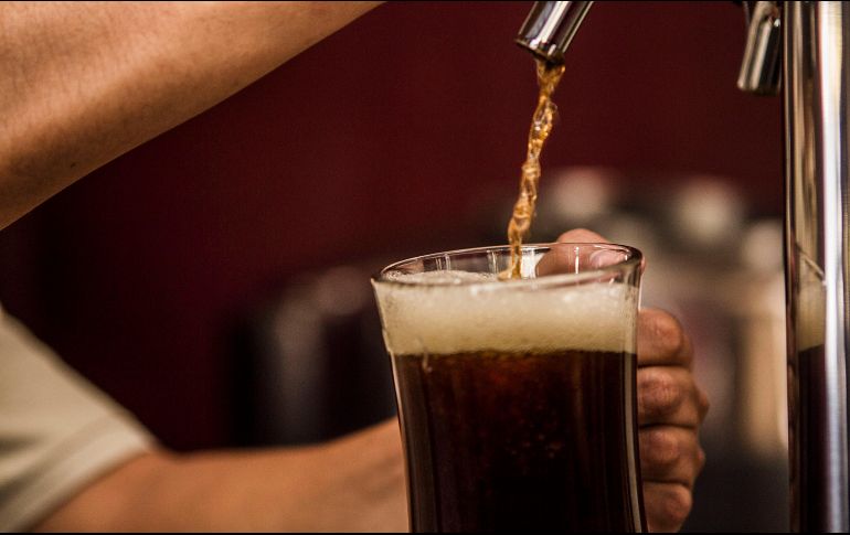 Ayer miércoles se presentó una iniciativa en el Congreso de la CDMX para prohibir la venta de cerveza fría en tiendas de abarrotes. EL INFORMADOR / ARCHIVO