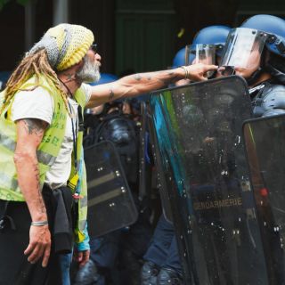 Cae movilización de los chalecos amarillos en París