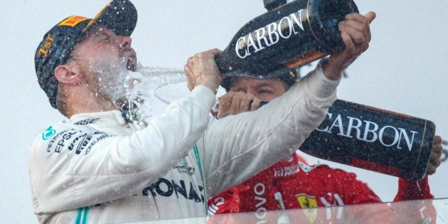 Bottas bate a Hamilton en Azerbaiy&aacute;n y recupera el liderato
