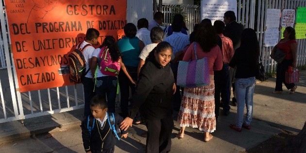 M&aacute;s de 25 millones de alumnos de nivel b&aacute;sico regresar&aacute;n ma&ntilde;ana a clases