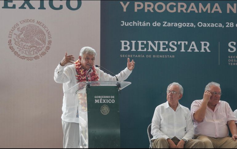 López Obrador advirtió que seguirá viajando por todo el país porque si no está el Presidente pendiente se van quedando las acciones y se cae en el 