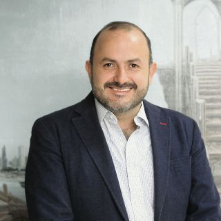 Villanueva anuncia primeros nombramientos para rectorías