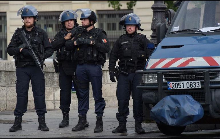 La policía francesa detuvo a los sospechosos el viernes pasado cuando intentaban hacerse con armas para ejecutar sus planes, informa la cadena de televisión BFM. AFP / ARCHIVO