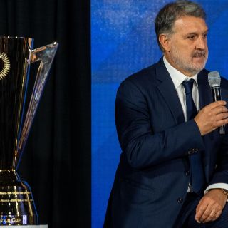 "Tata" Martino viaja para hacer promoción de la Copa Oro
