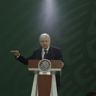 AMLO asegura que Alfredo Jalife-Rahme es una "muy buena persona"