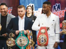 Saúl “Canelo” Álvarez y Daniel Jacobs se vieron las caras en la conferencia de prensa previa al combate. AP