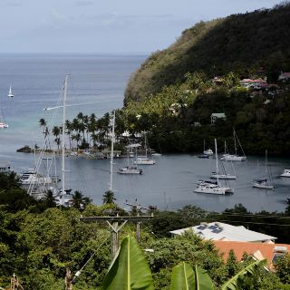 Barco de EU, en cuarentena en Santa Lucía por caso de sarampión