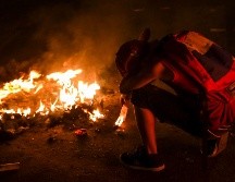 Se elevaron a cuatro las muertes que dejaron las protestas antigubernamentales de los últimos dos días en Venezuela tras el fallido alzamiento militar. EFE/ M. Gutiérrez