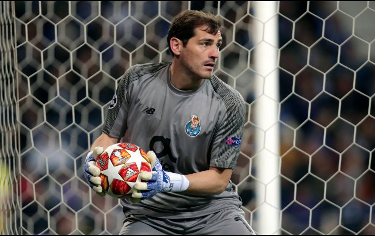 Casillas se perderá lo que queda de la temporada en Portugal, torneo en el que el Porto lucha por lograr el título liguero que en la actualidad tiene como líder general al Benfica. AP / ARCHIVO