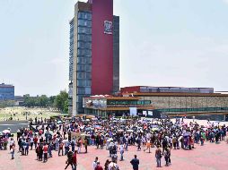 Aspectos del mitin organizado para exigir un alto a los asesinatos de estudiantes en instalaciones universitarias. SUN/H. García