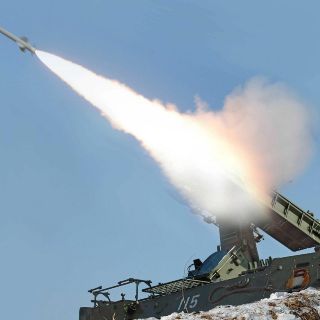 Corea del Norte lanza un misil de corto alcance