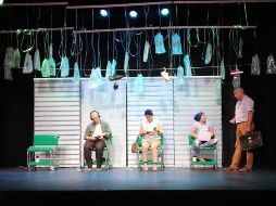 “Karkinos”. Escena de la obra de teatro que arranca temporada el jueves 9 de mayo. ESPECIAL