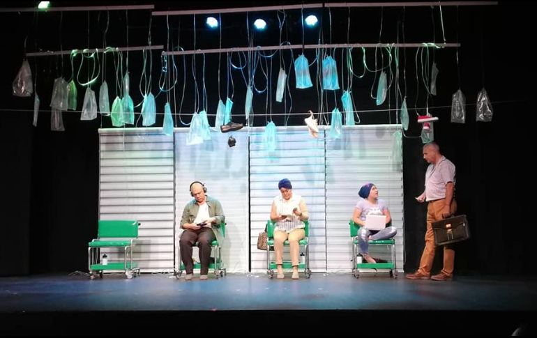 “Karkinos”. Escena de la obra de teatro que arranca temporada el jueves 9 de mayo. ESPECIAL