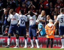 Reducidos a nueve, los Spurs aguantaron hasta que en el tiempo extra el holandés Nathan Aké remató de cabeza en un córner para anotar el gol de los Cherries al 90+1. AP / M. Dunham