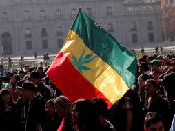 La concentración se desarrolla de manera pacífica, sin que se registren desmanes hasta el momento. TWITTER/@nacioncl