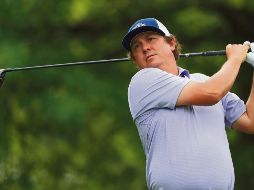 Jason Dufner es uno de los tres estadounidenses que comparten en liderato. AFP