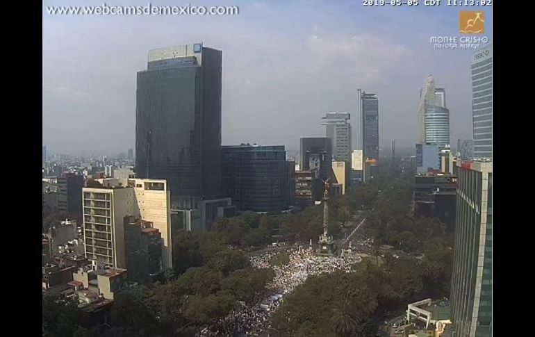 El contingente partió del Ángel de la Independencia y avanzó por Paseo de la Reforma. ESPECIAL/www.webcamsdemexico.com