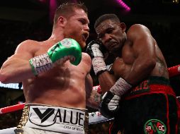 Álvarez ganó cerca de 33 MDD y con la taquilla, aunado con la venta de los productos oficiales de su marca, sus ganancias podrían ascender a 40 millones. AFP / ARCHIVO