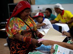 Los votantes acudieron a las urnas con una oferta electoral homogénea de parte de los siete candidatos presidenciales. EFE / B. Velasco