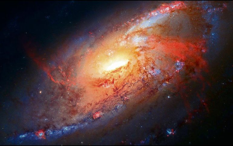 Se descubrieron los cúmulos globulares de la galaxia espiral Messier 106. ESPECIAL